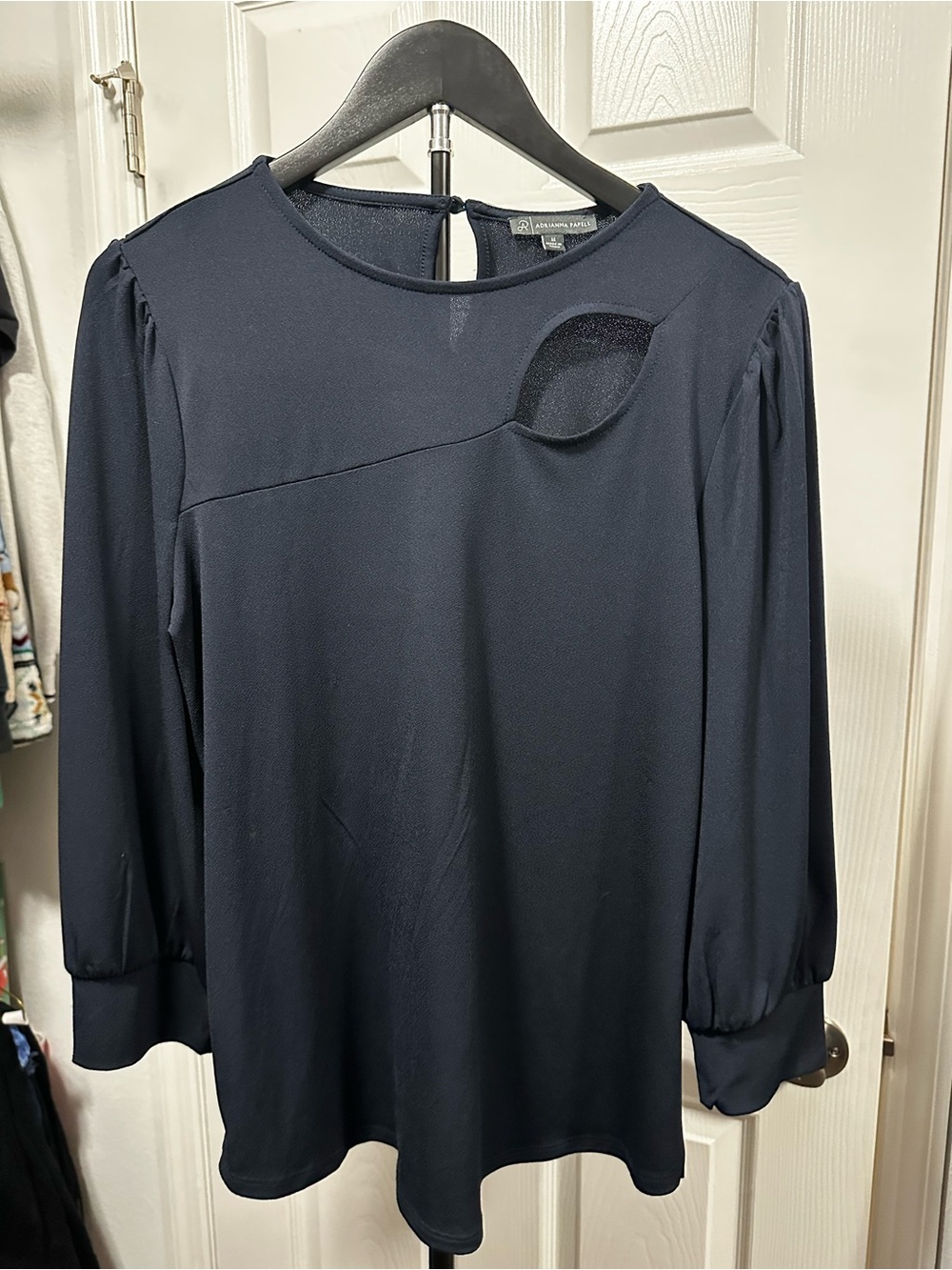 Adrianna papell Navy Long-Sleeve Keyhole Neck Dress Top - medium